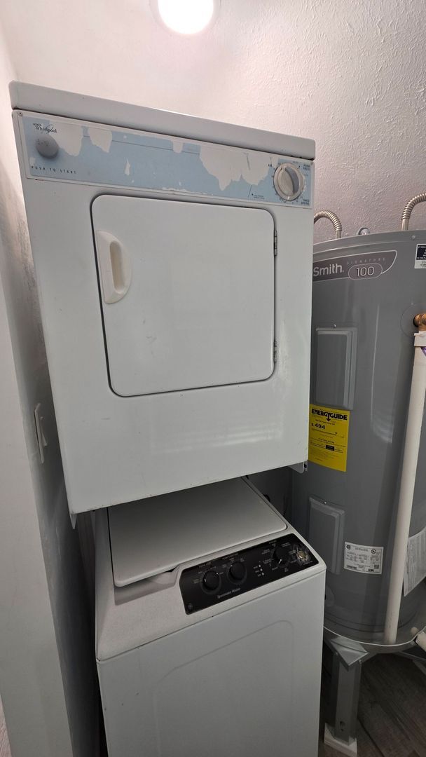 Building Photo - Norman Studio Apartment