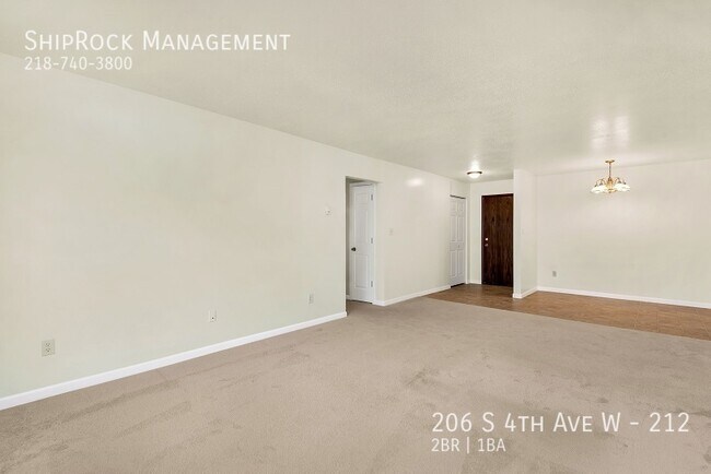 Building Photo - 206 S 4th Ave W