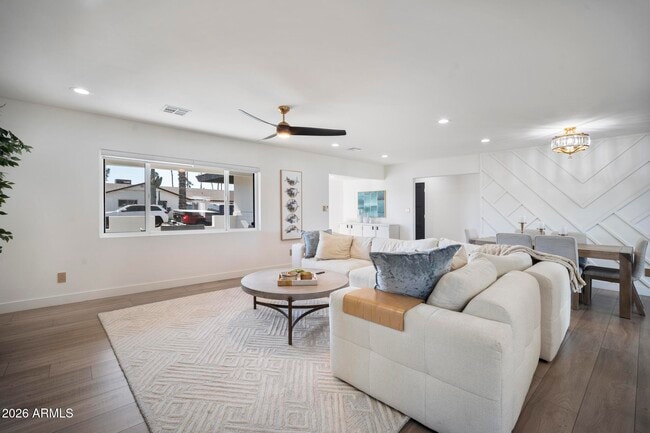 Building Photo - 8314 E Mariposa Dr