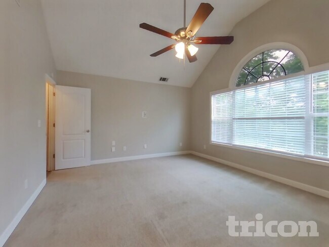 Building Photo - 8870 Mae Ct