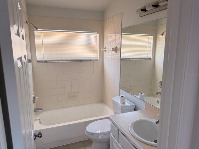 Building Photo - 2604 Luiseno Way