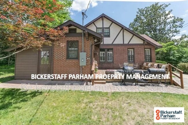 Building Photo - 1409 16th Ave