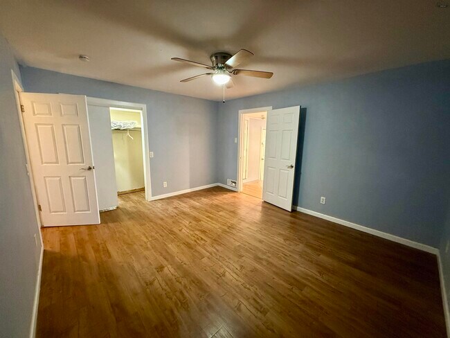 Building Photo - 2101 Jones St