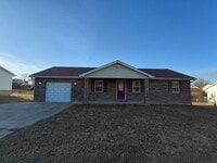 Building Photo - 2 Bedroom Home