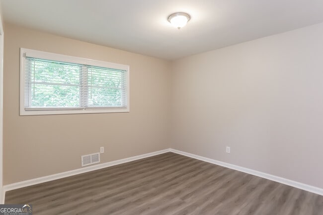 Building Photo - 4771 Baron Rd