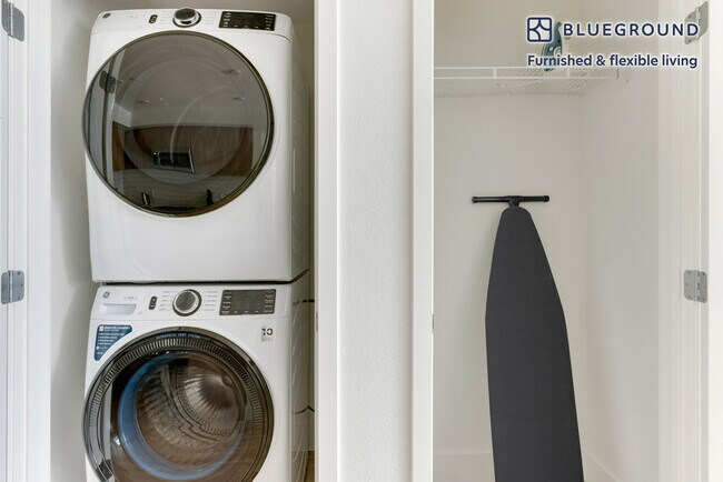 Building Photo - 1 Adrian Ct