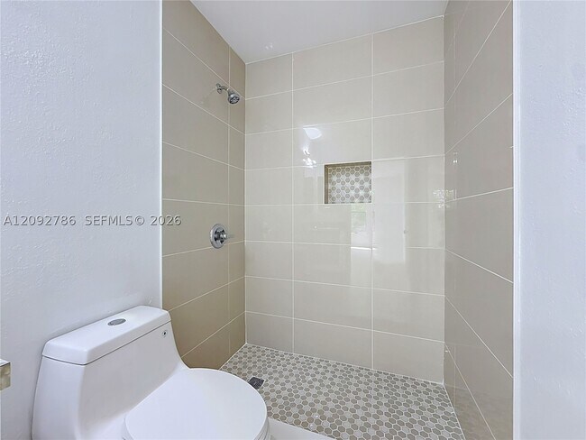 Building Photo - 4362-4364 Azora Rd