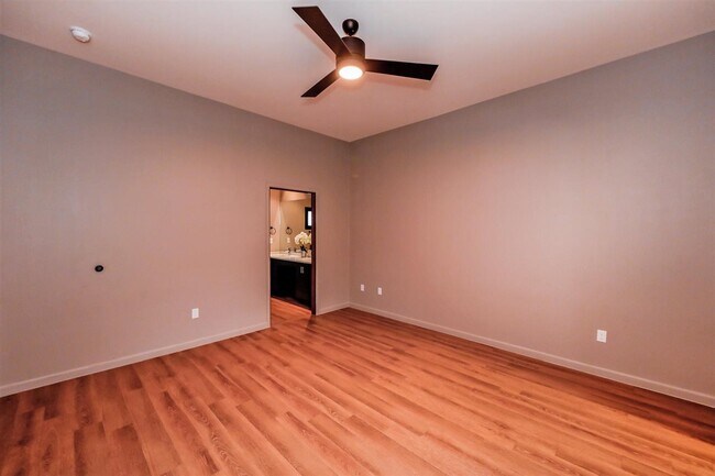 Building Photo - 7219 Rocio Dr