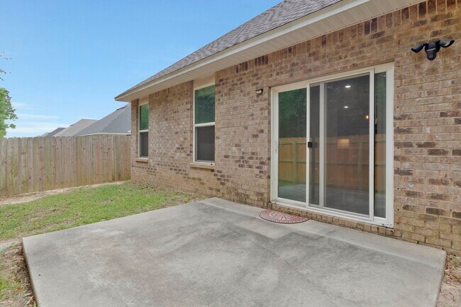Building Photo - 5402 Parkside Dr