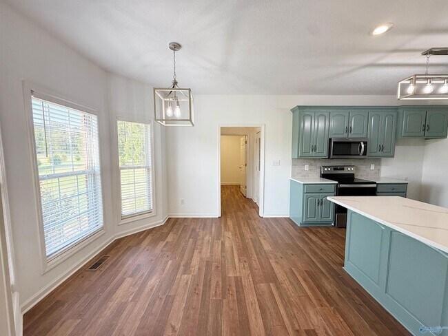 Building Photo - 17916 Remington Dr