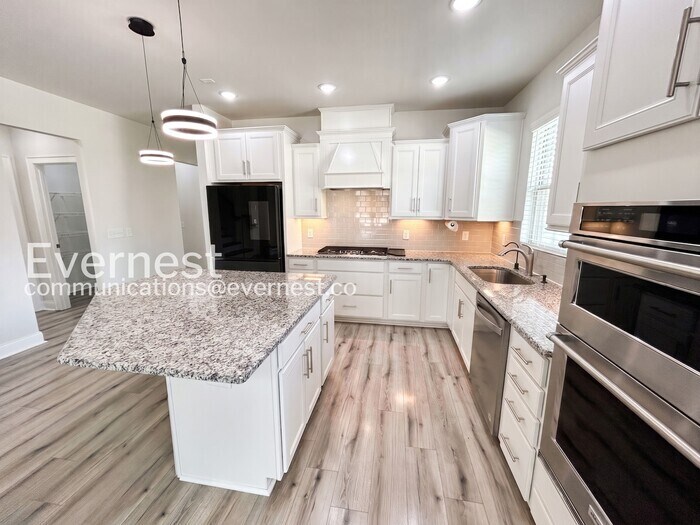 Building Photo - 732 Prescott Ln