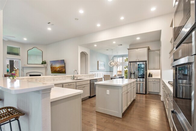 Building Photo - 12310 May Pop Path