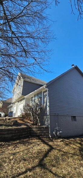 Building Photo - 304 W 132nd St