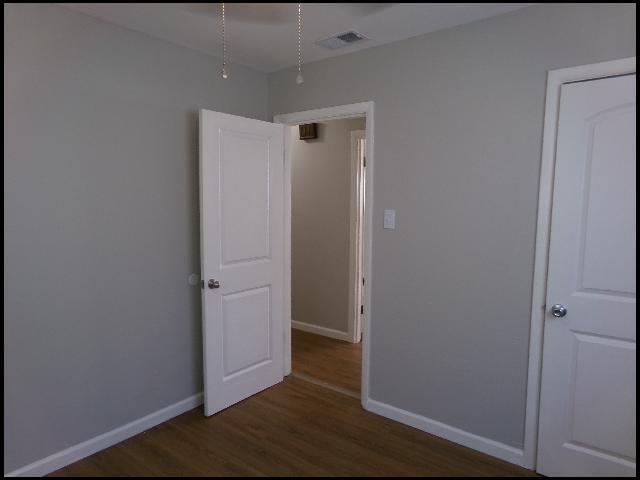 Building Photo - 2107 Muldrow Dr