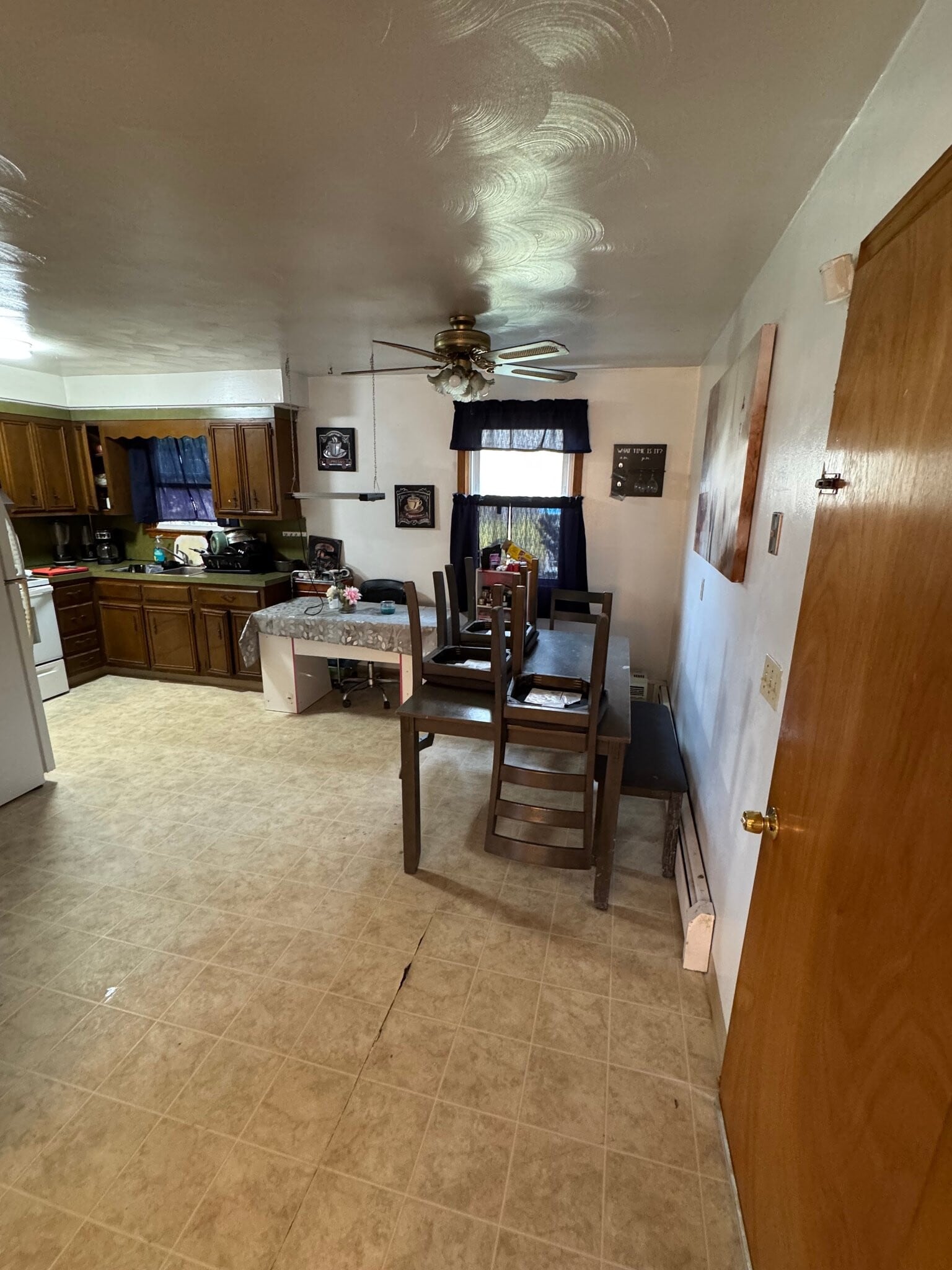 Building Photo - 98 Hartley Dr