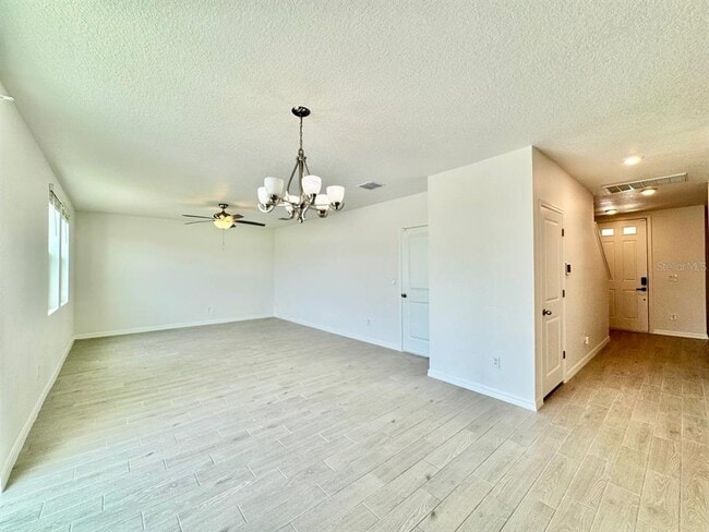 Building Photo - 38851 Opal Willow Ln