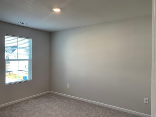 Building Photo - 6323 Andante Ave