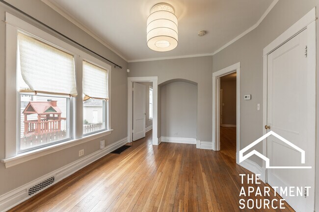 Dining Room - 1009 S Ridgeland Ave
