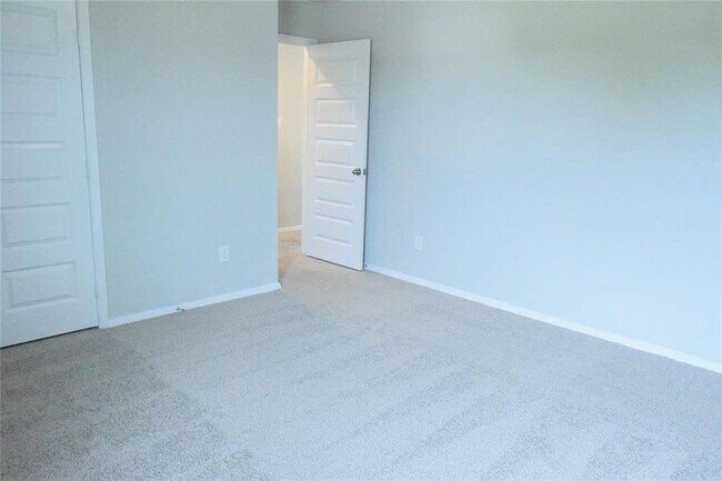 Building Photo - 2405 Ambling Trl