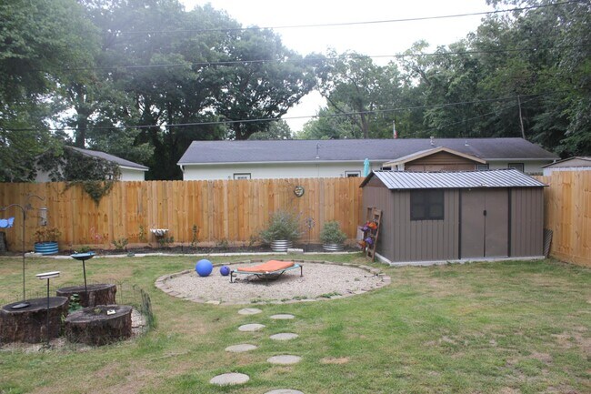 Building Photo - 13187 Yunge Ave