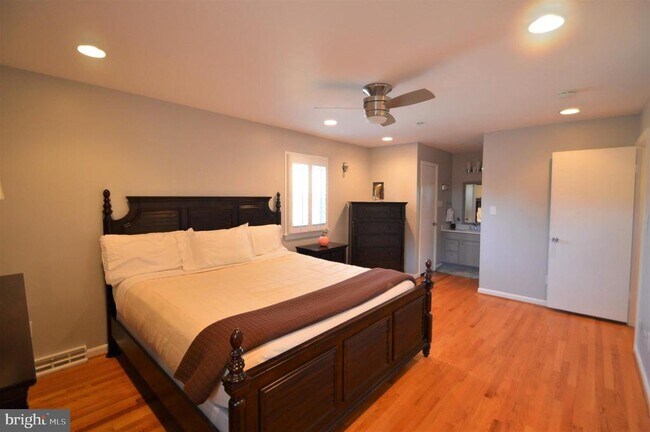 Building Photo - 12614 Oxon Rd