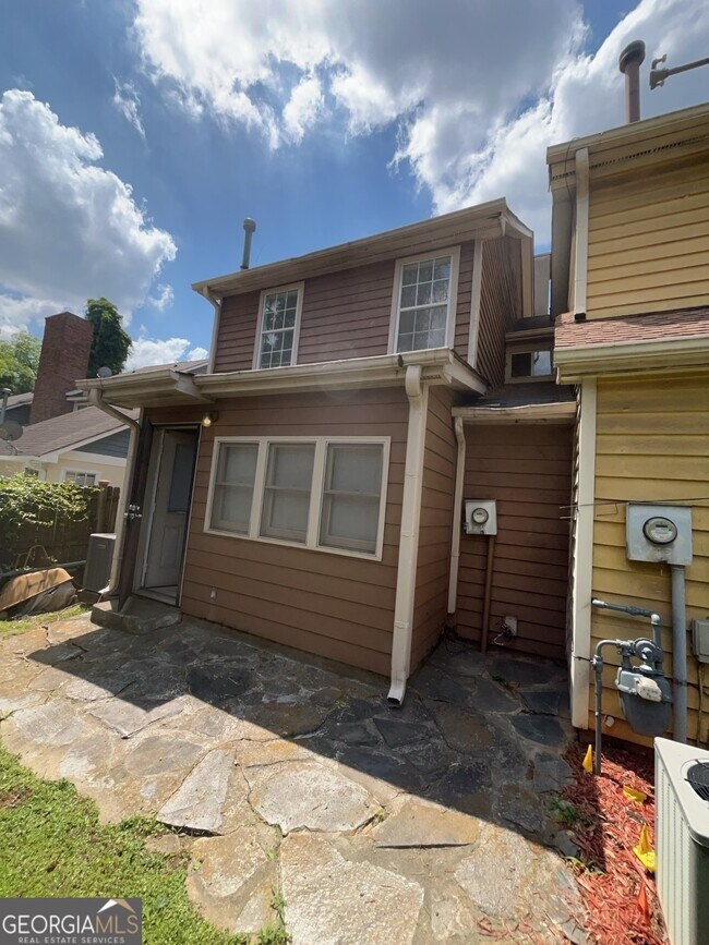 Building Photo - 3761 Windsor Cir