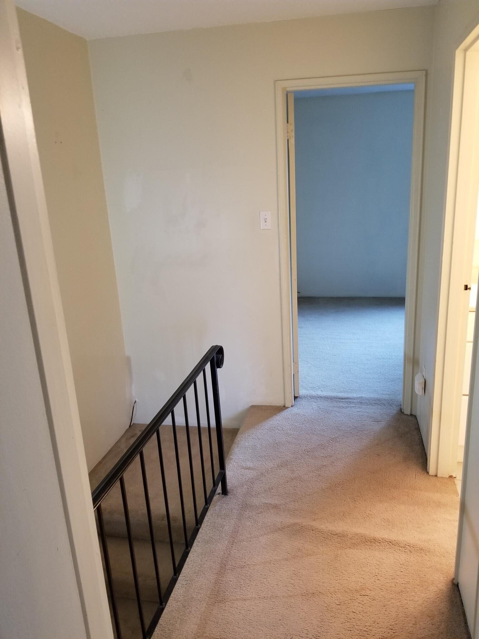 Building Photo - 10 Village Brook Ln