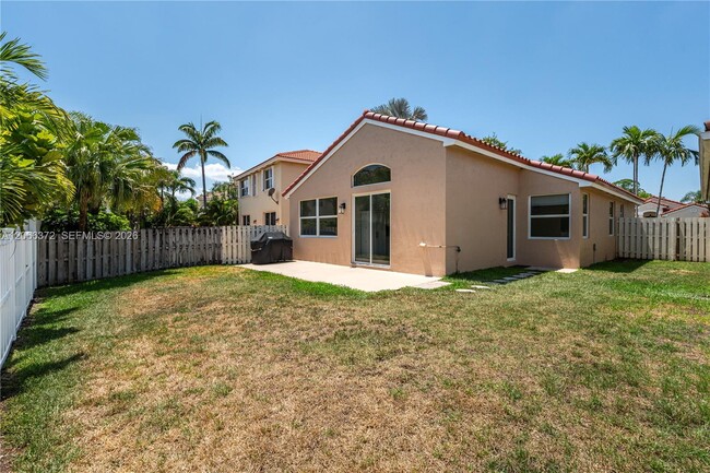 Building Photo - 15130 SW 49th Ct