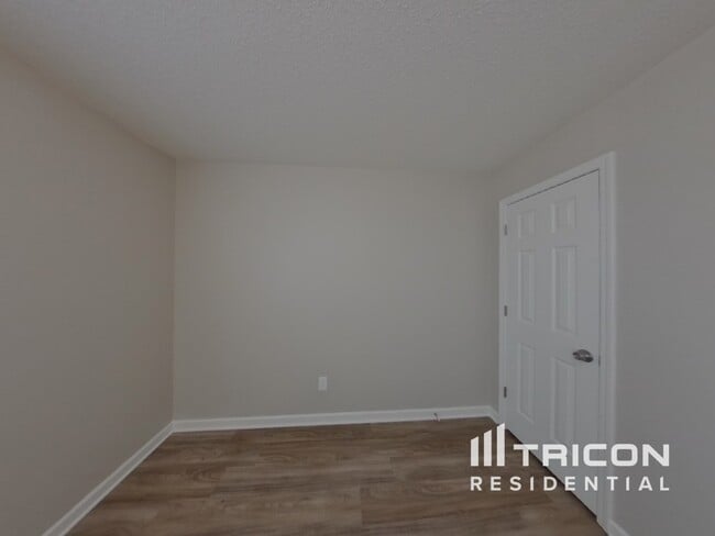 Building Photo - 1312 Waverly Pl Dr