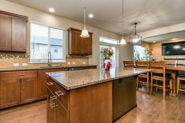 Building Photo - Beautiful Home in Highly Sought After Yelm...