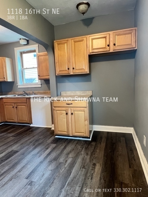 Building Photo - Three bedroom house for rent - Canton OH