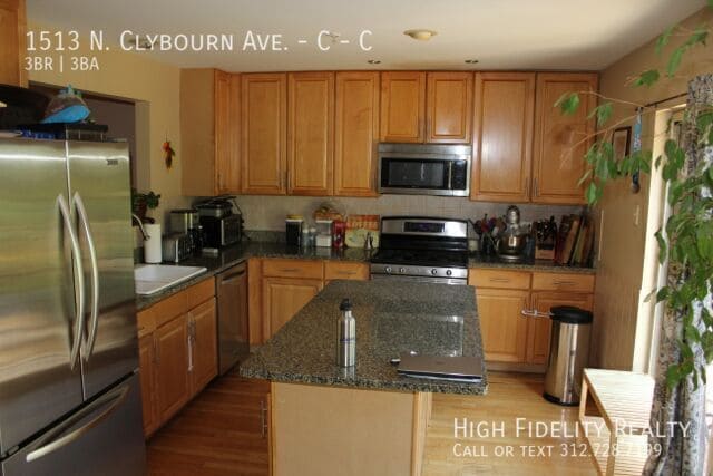 Building Photo - 1513 N Clybourn Ave