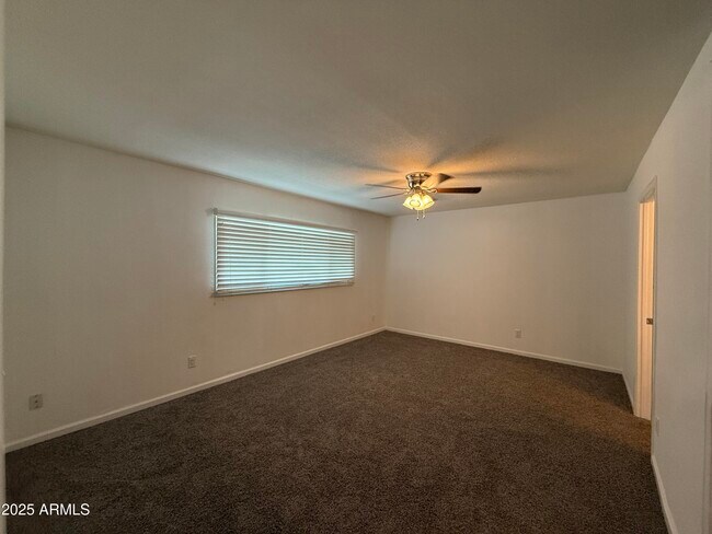 Building Photo - 4613 S Rita Ln