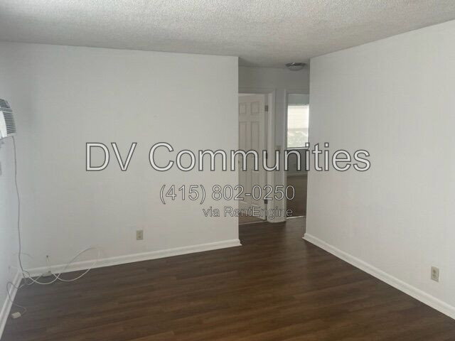 Building Photo - 3800 18th Ave S