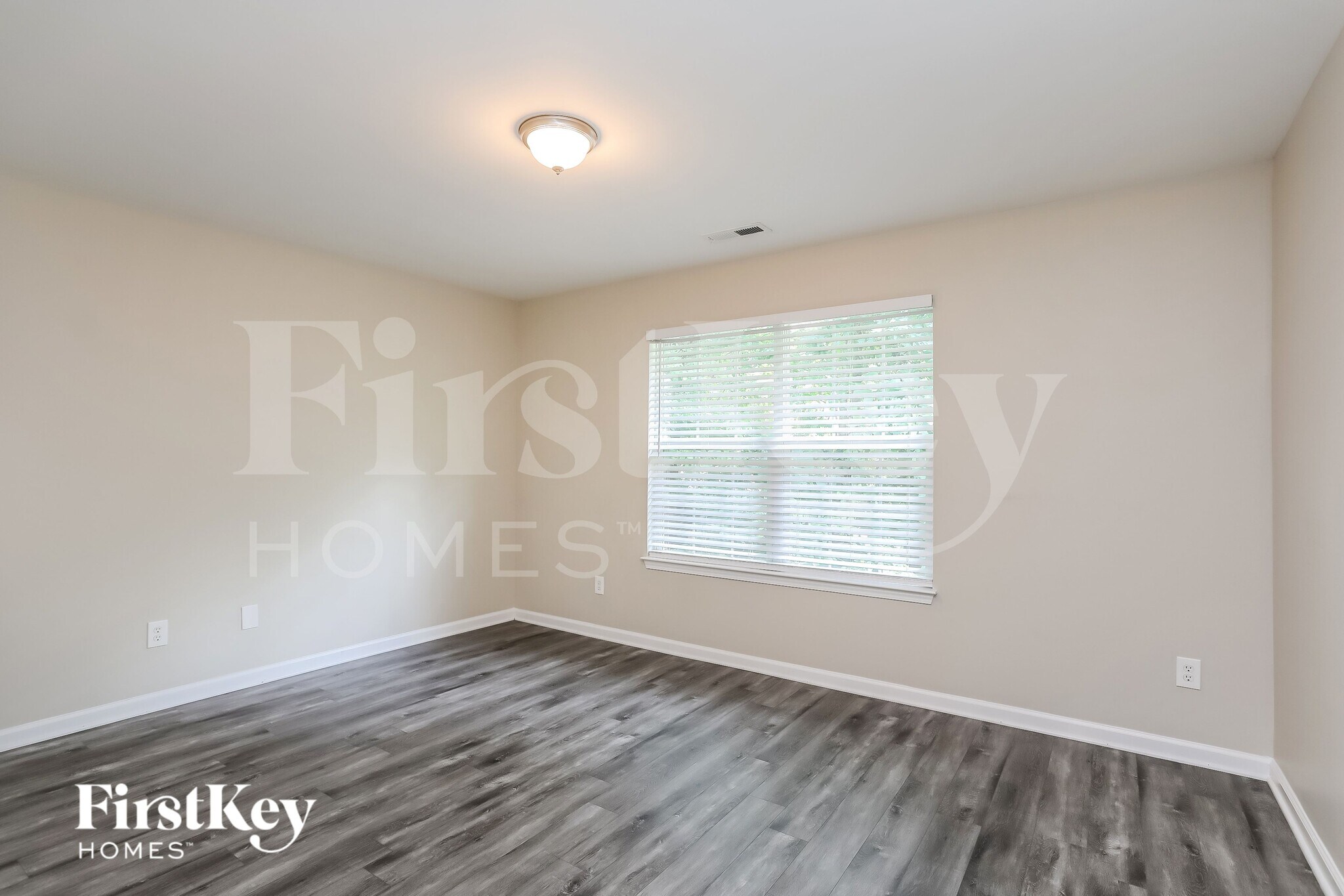 Building Photo - 1104 Washhouse Ln