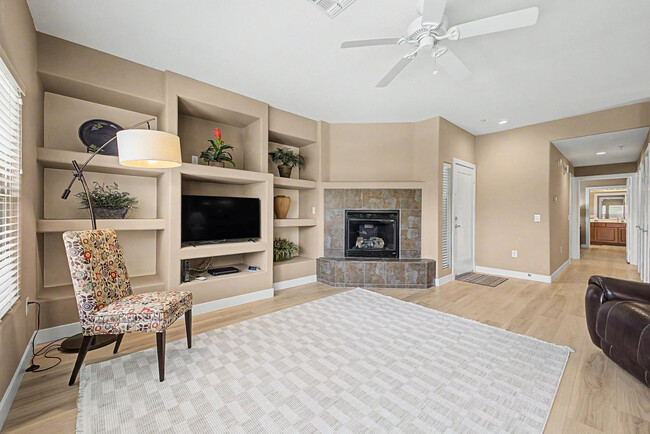 Building Photo - 16800 E El Lago Blvd