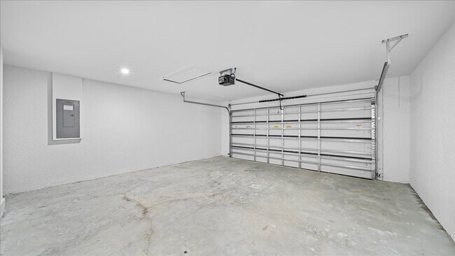 Building Photo - 2321 NW 30th Terrace