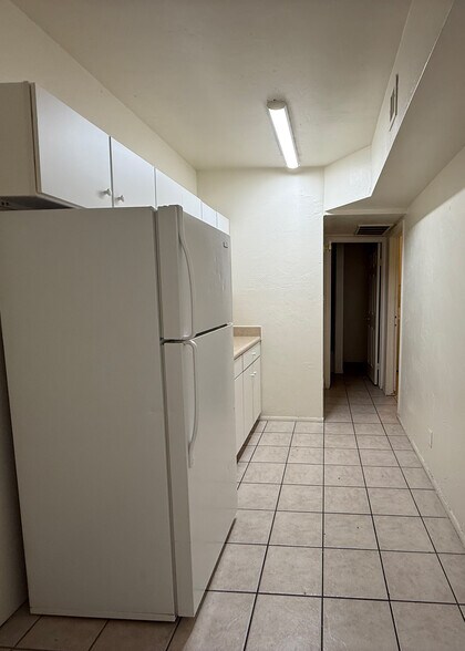 Back Kitchen - 1401 E Lee St