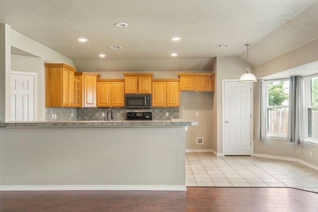 Building Photo - 3 bedroom home In Wakefield Crossing - Bix...