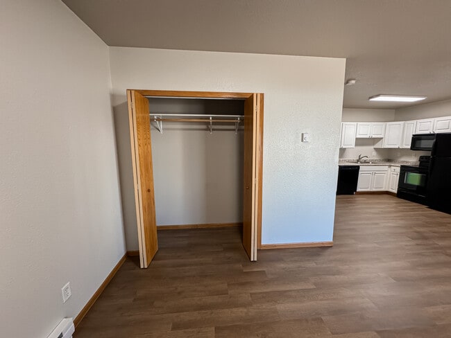 Building Photo - Theater Apartments Beulah