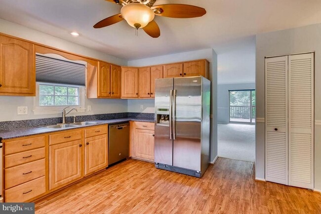 Building Photo - 3 Meadow Run Ct