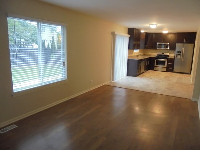 Building Photo - 270 Bridlewood Cir