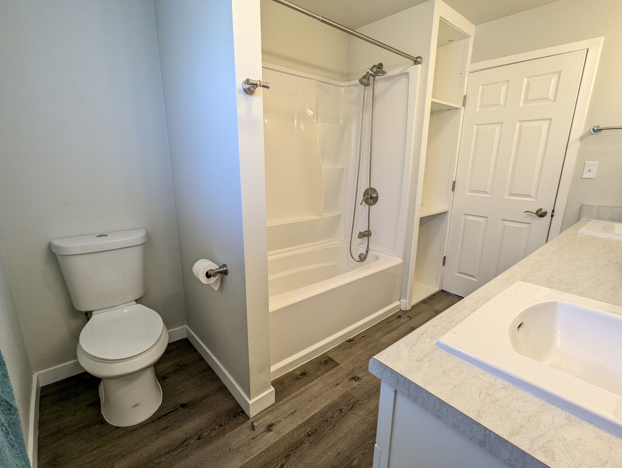 Building Photo - 821 S 117th St