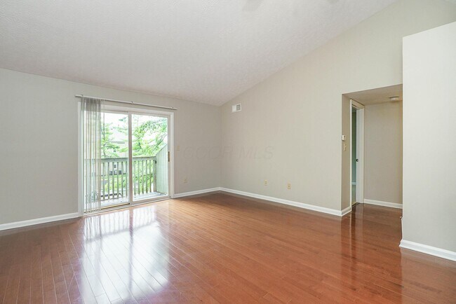 Building Photo - 945 Quay Ave