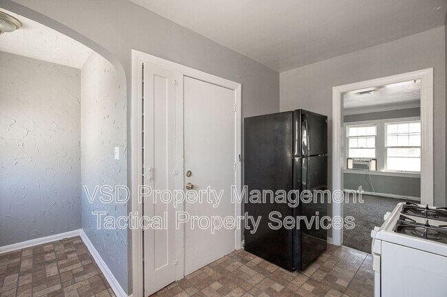 Building Photo - 14717 Milverton Rd