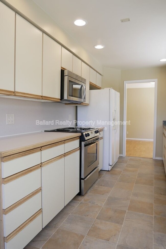 Building Photo - 1737 NW 64th St