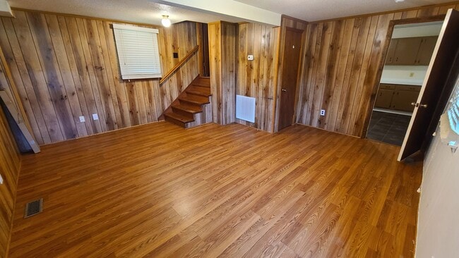 Building Photo - Cute home for rent