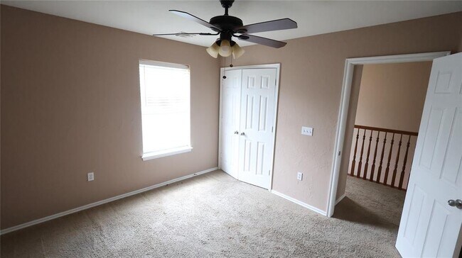 Building Photo - 847 Rambling Oaks Dr