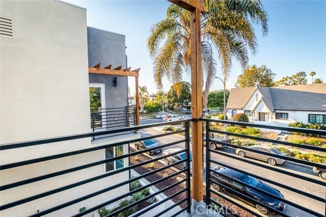 Building Photo - 5016 Pickford St