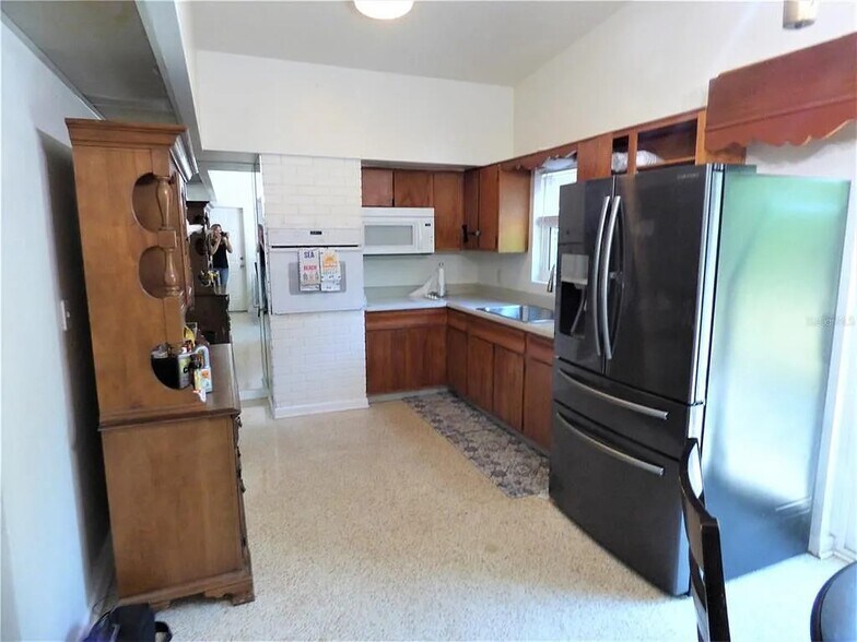 Building Photo - 1048 Mary Jane Ln